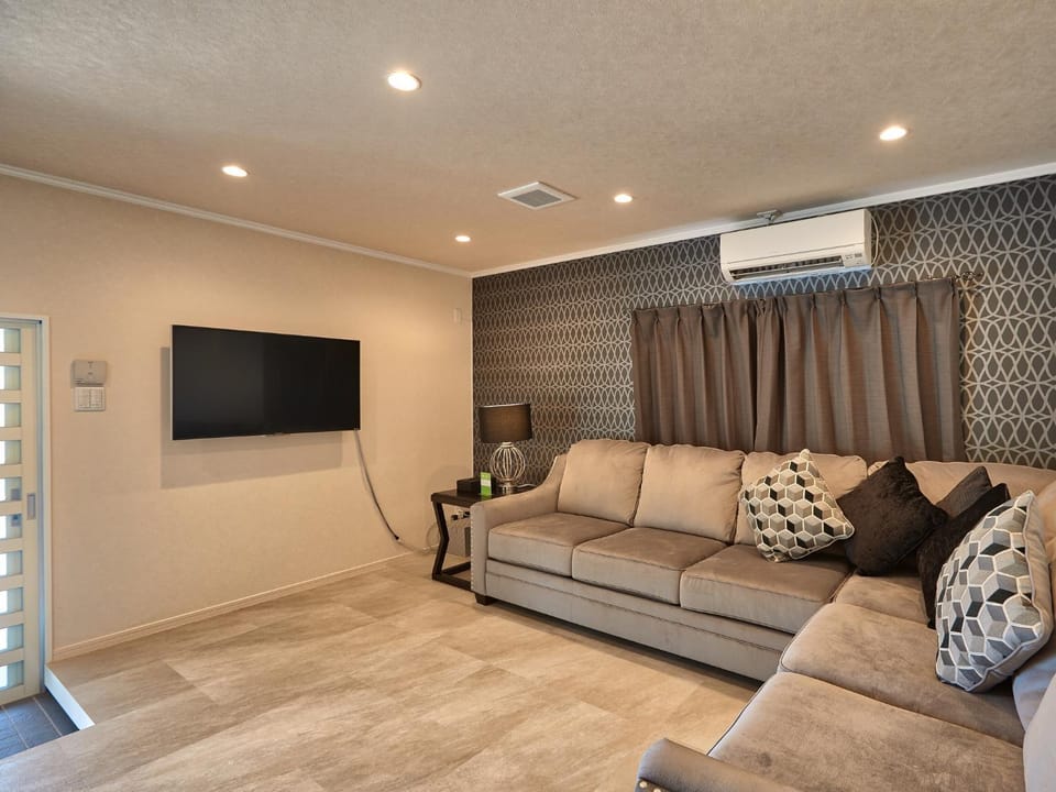 Photo of the whole room