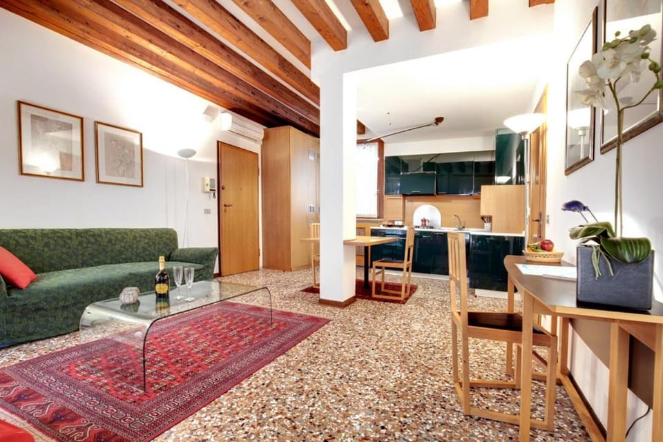 Kitchen or kitchenette, Living room, Seating area