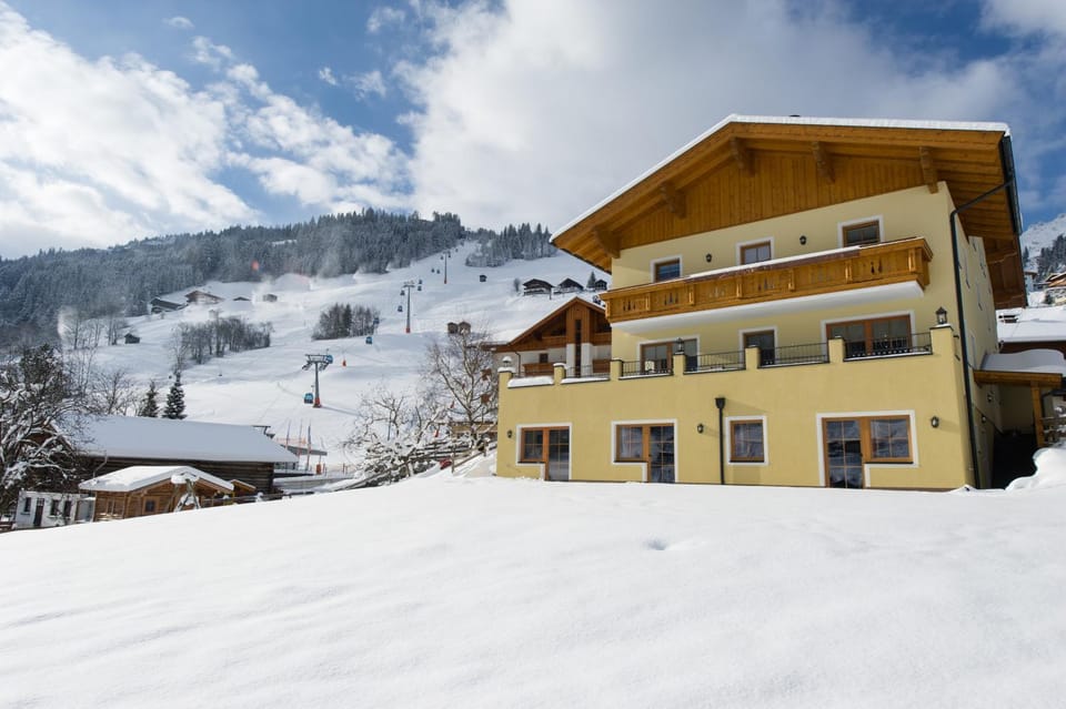 Winter, Garden view, Mountain view