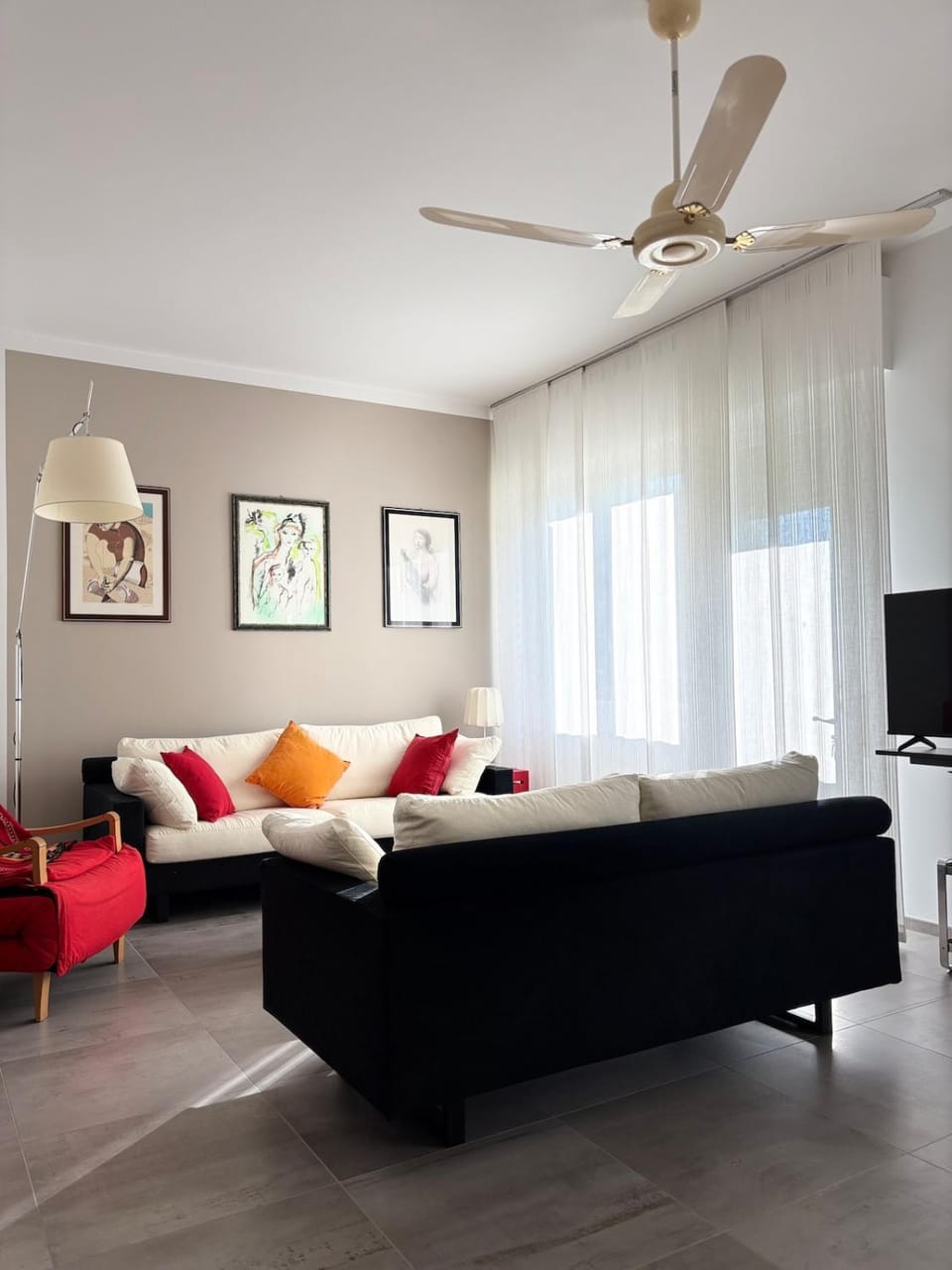 Communal lounge/ TV room, TV and multimedia, Living room, Seating area