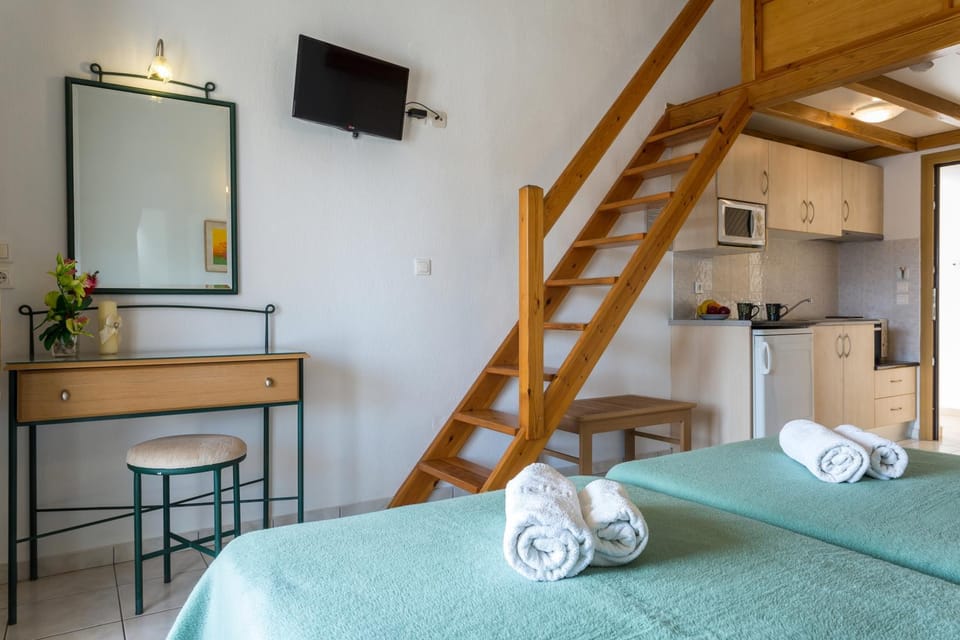 TV and multimedia, Kitchen or kitchenette, Bedroom