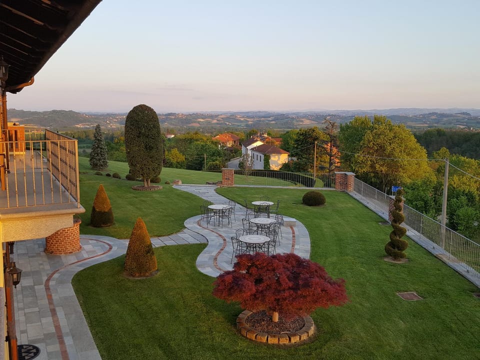 Property building, Garden, Garden view