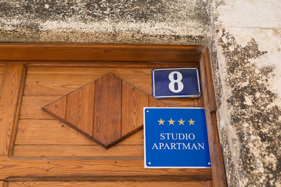 Hrast Apartment in Krk