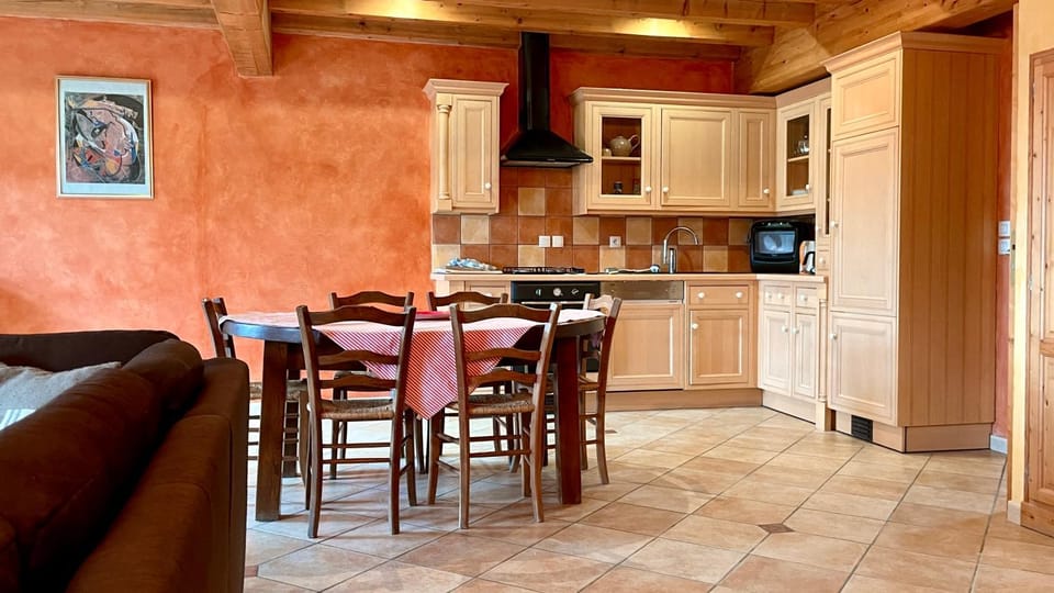 Gites le Paradis - Superbe vue sur le Vercors Dominant le village House in Provence