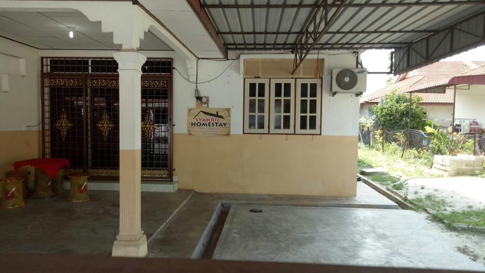 Syahril homestay Vacation rental in Terengganu, Malaysia