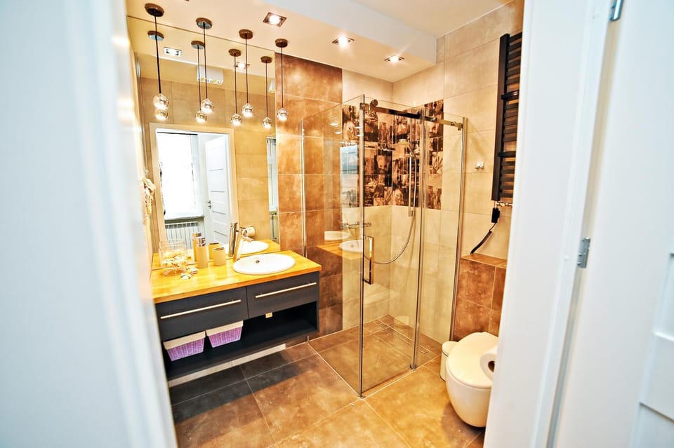 Shower, Bathroom