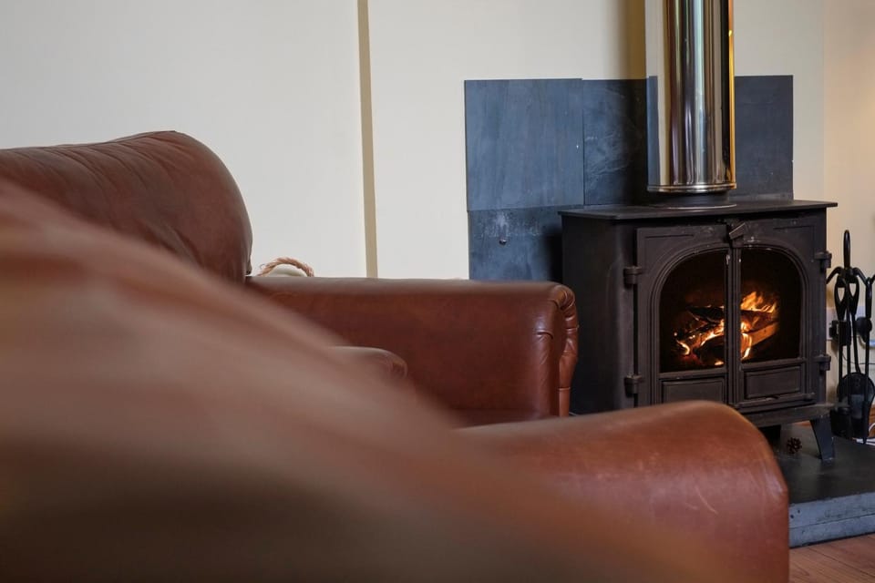 Living room, Decorative detail, Seating area