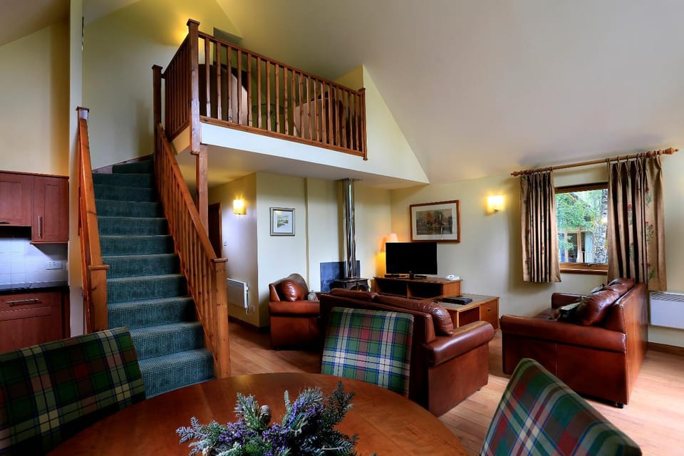 Living room, Photo of the whole room, Seating area