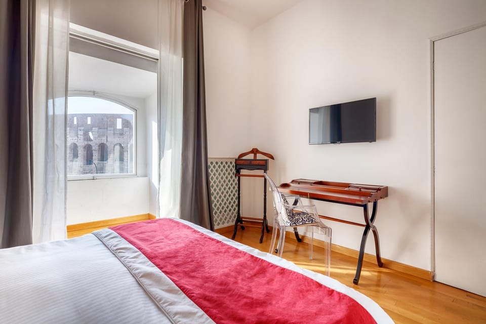 Bedroom, Landmark view