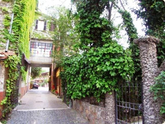Hotel La Locanda Del Borgo Hotel in Rome