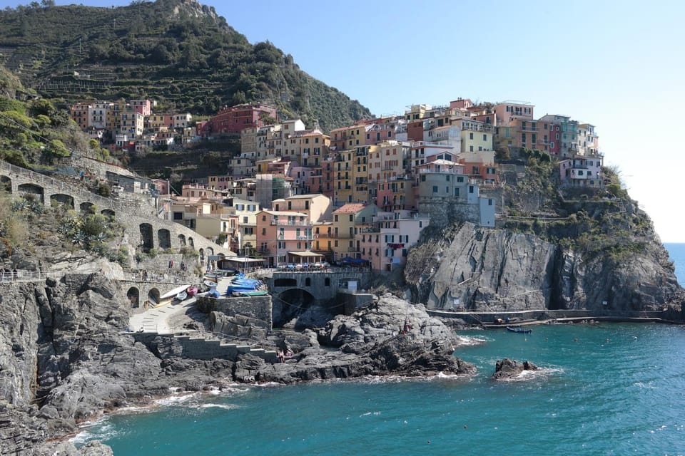 Nearby landmark, Natural landscape