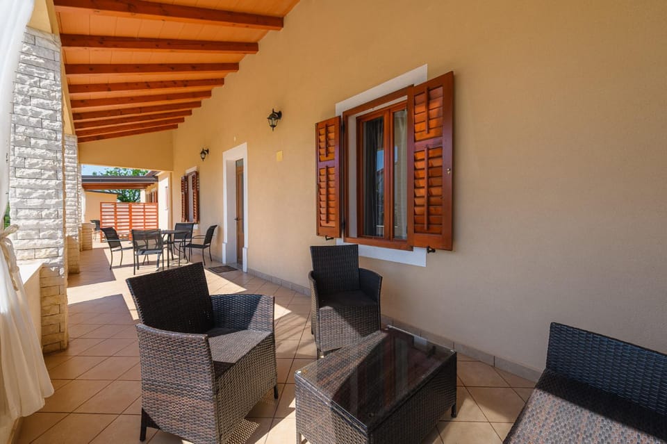 Day, View (from property/room), Balcony/Terrace, Seating area