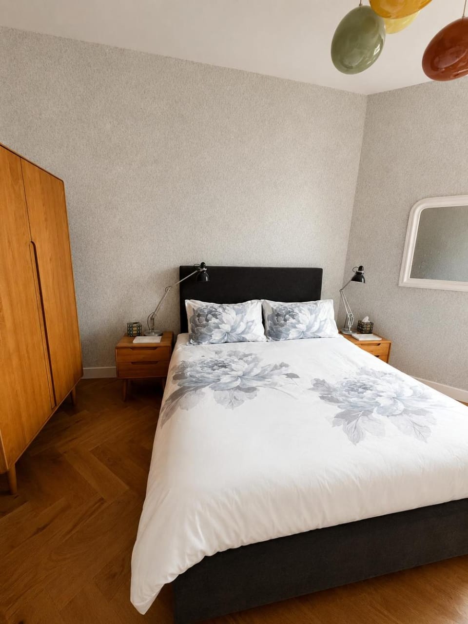 Royal Mile Apartment Excellent Location 3rd Floor No Lift Apartment in Edinburgh