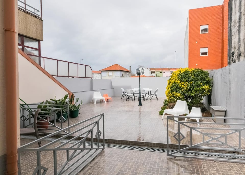 À Francos Artist Painting Apartment in Porto
