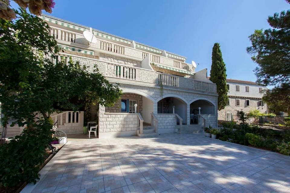 Apartments Paula Apartment in Bol