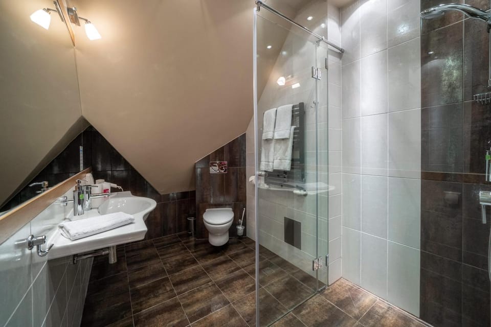 Toilet, Bathroom