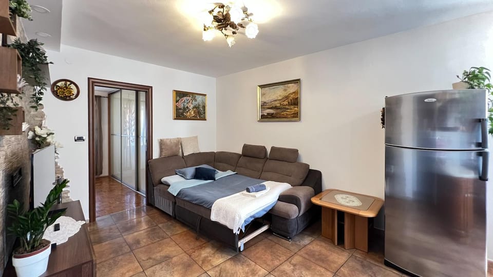 Living room, Bedroom
