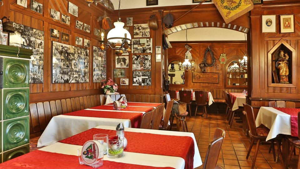 Restaurant/places to eat