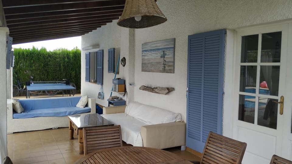 View (from property/room), Balcony/Terrace, Balcony/Terrace, Seating area, Pool view