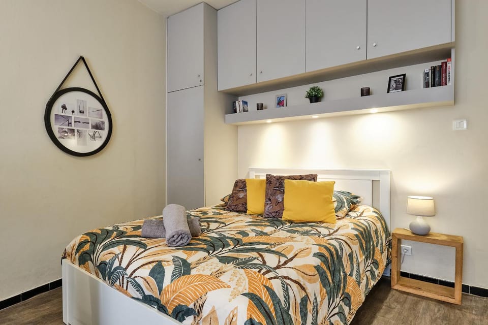Studio Cosy Abondance au Coeur du Centre Historique -Wifi-Coin chambre Apartment in Arles