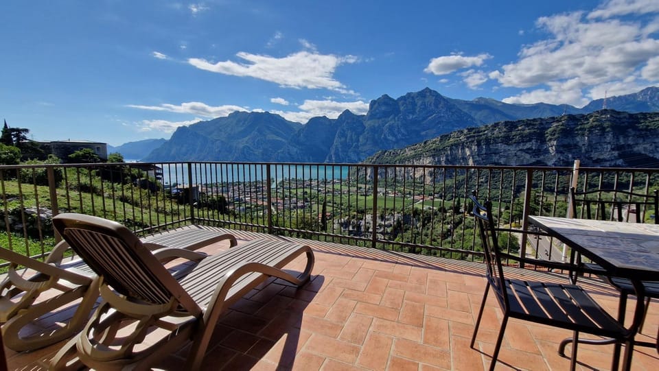 Natural landscape, View (from property/room), Living room, Lake view
