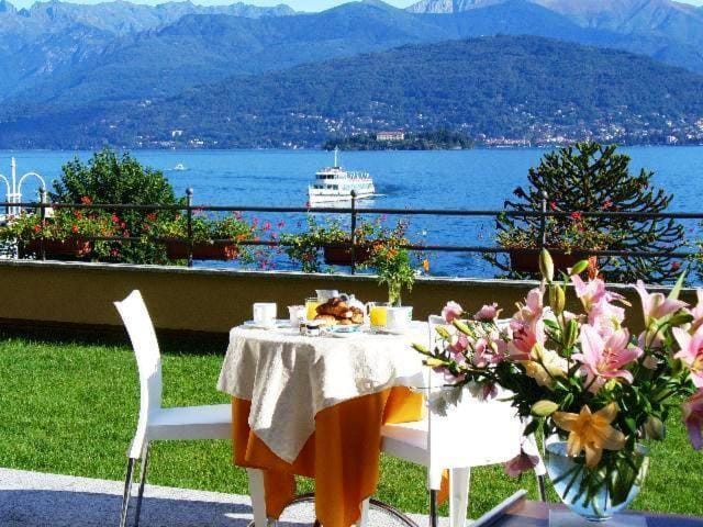 Day, Balcony/Terrace, Lake view