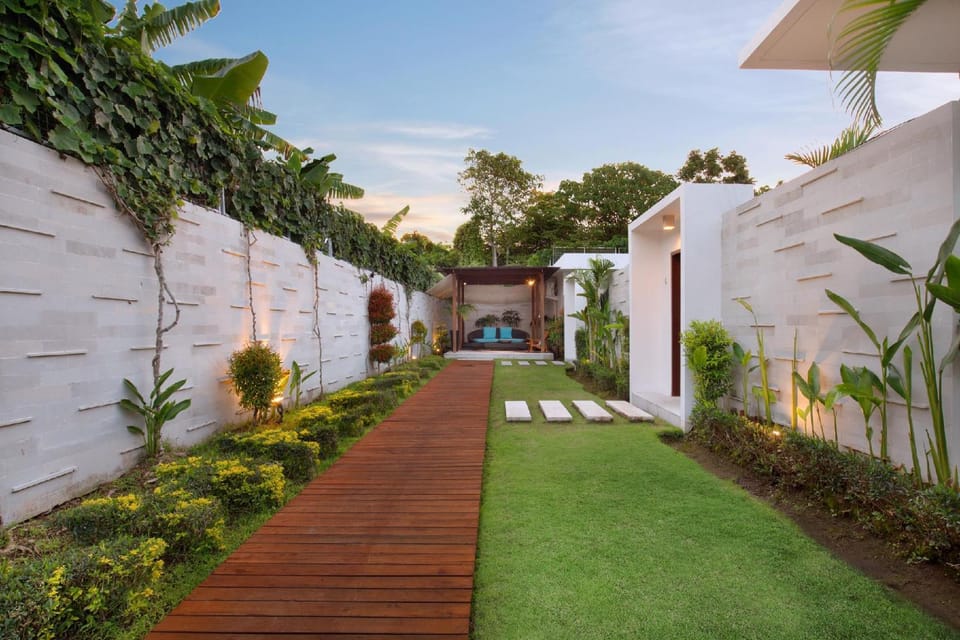 Property building, Garden