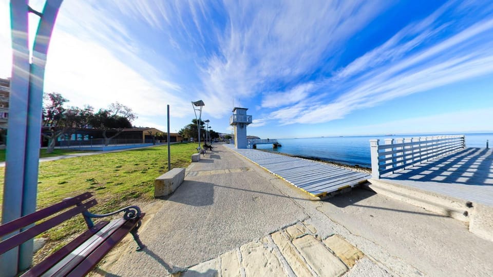 Nearby landmark