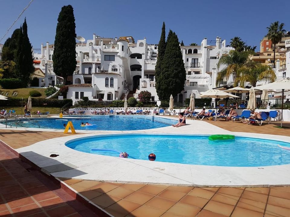 Off site, Pool view, Swimming pool