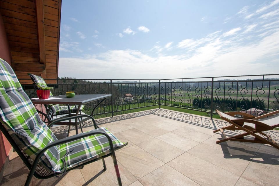 View (from property/room), Balcony/Terrace