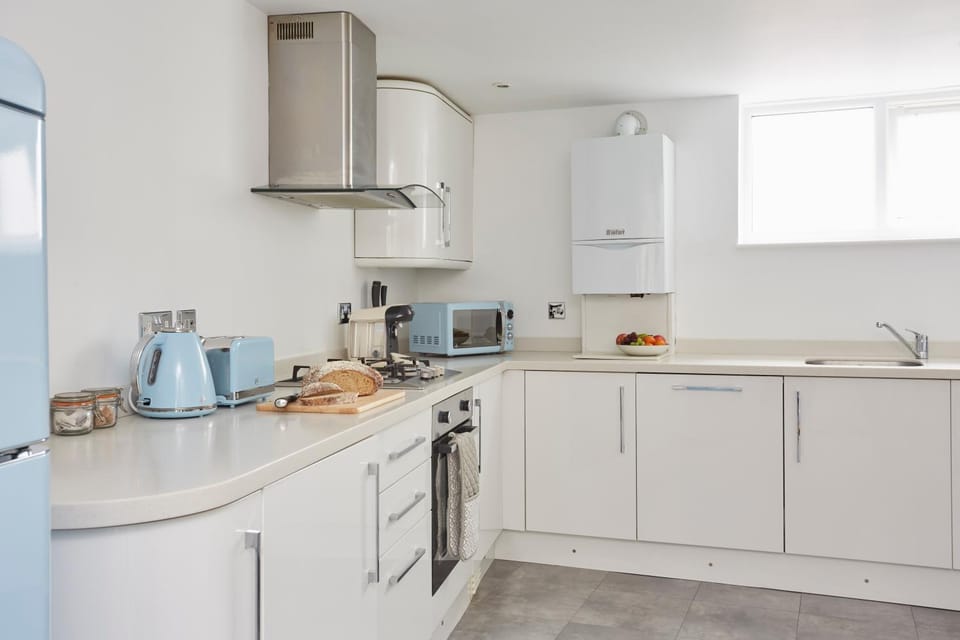 Kitchen or kitchenette, dishwasher, minibar, pet friendly, stove, toaster