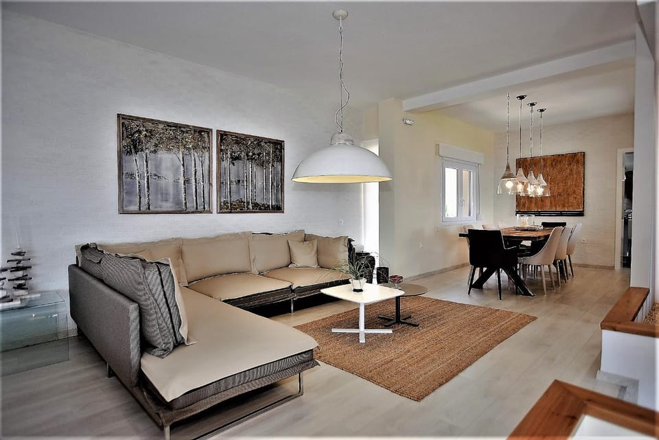 Living room, Decorative detail, Seating area, Dining area