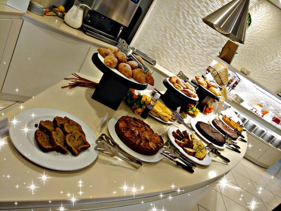 Food, Breakfast, Continental breakfast, Buffet breakfast