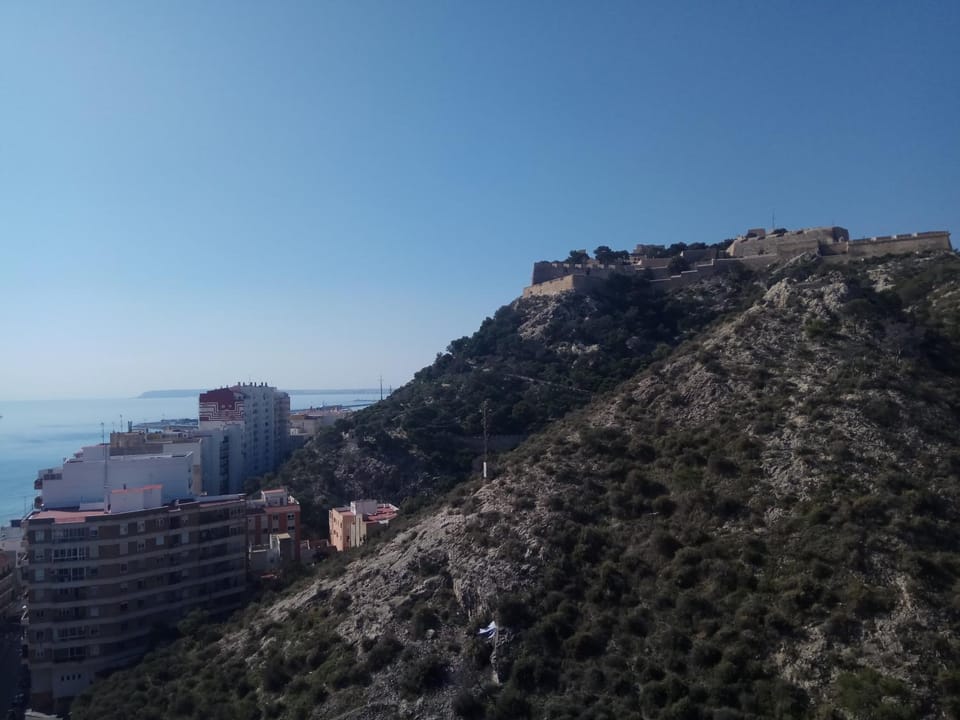 Balcony/Terrace, Landmark view, Mountain view, Sea view
