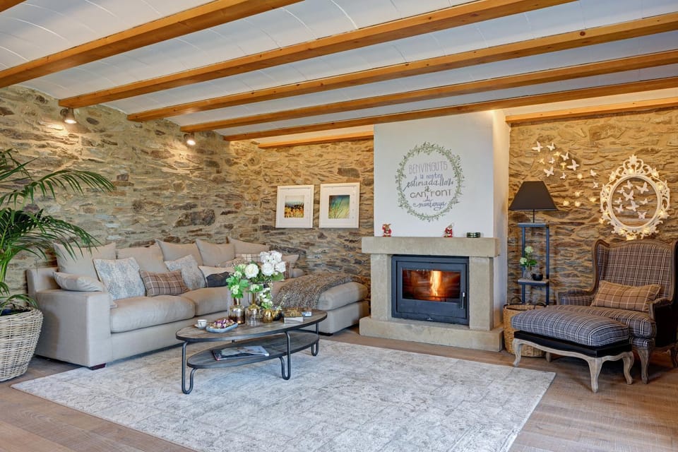 Living room, fireplace