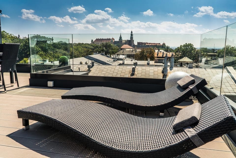 Patio, Balcony/Terrace, Seating area, City view, Street view