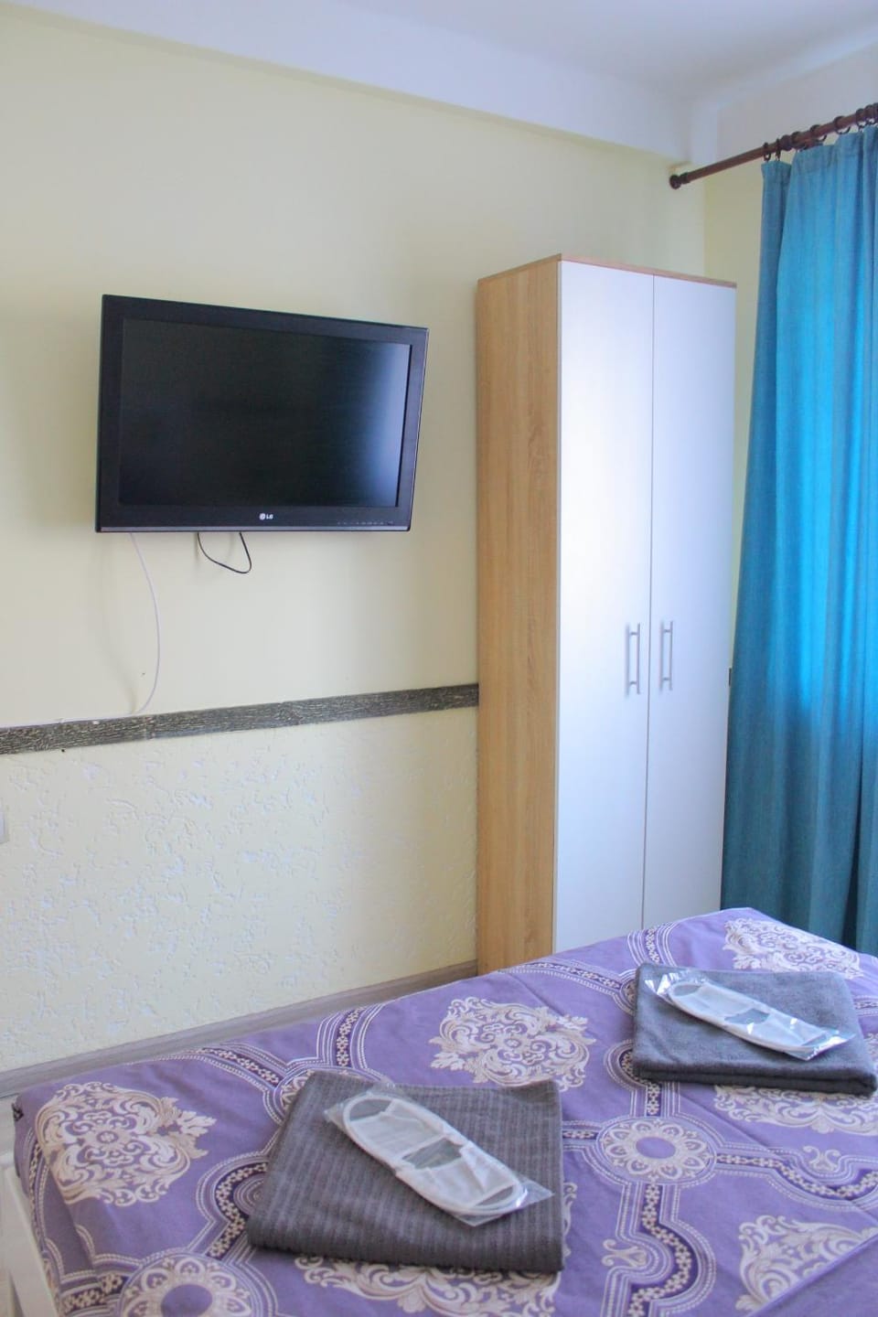 TV and multimedia, towels