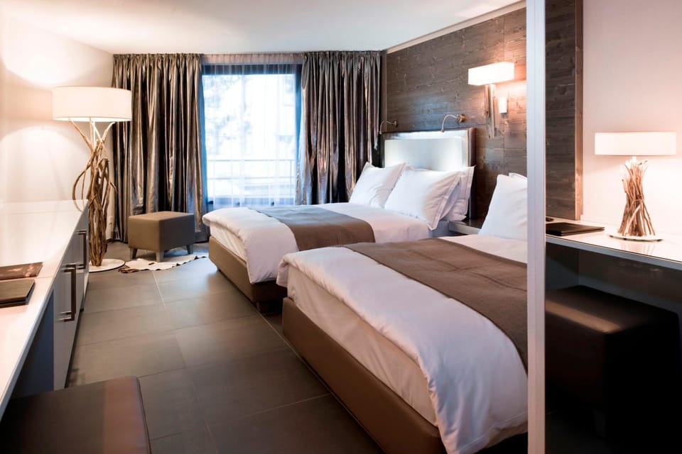 Day, Photo of the whole room