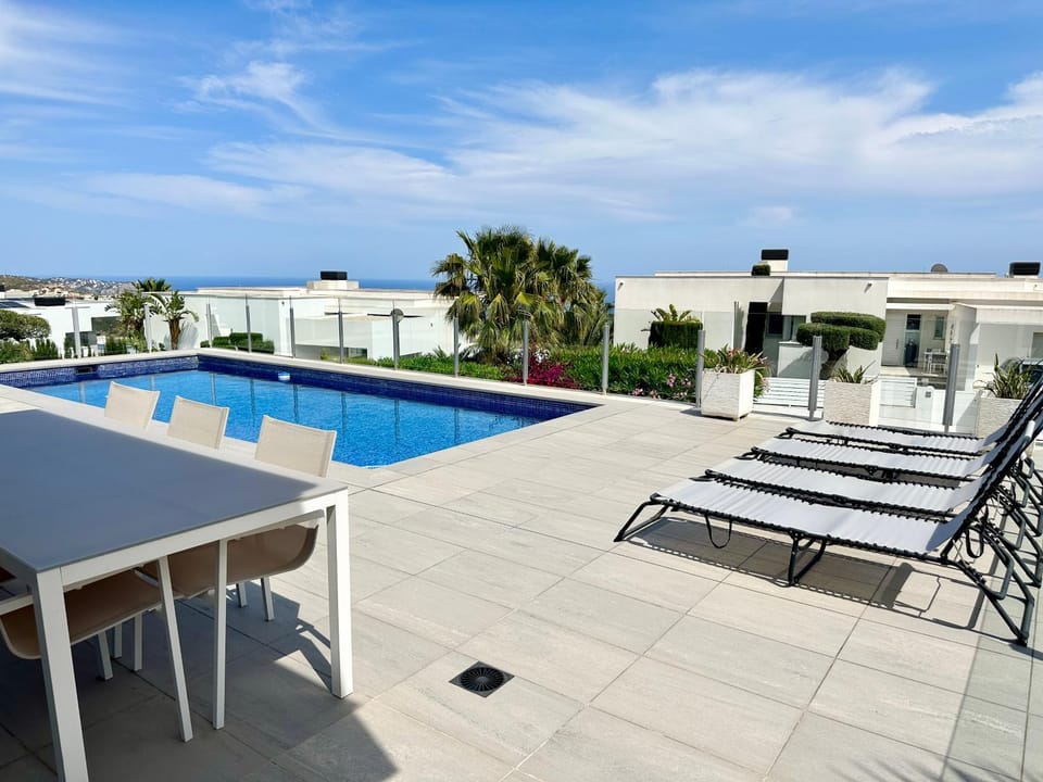 Property building, Pool view, Swimming pool, sunbed