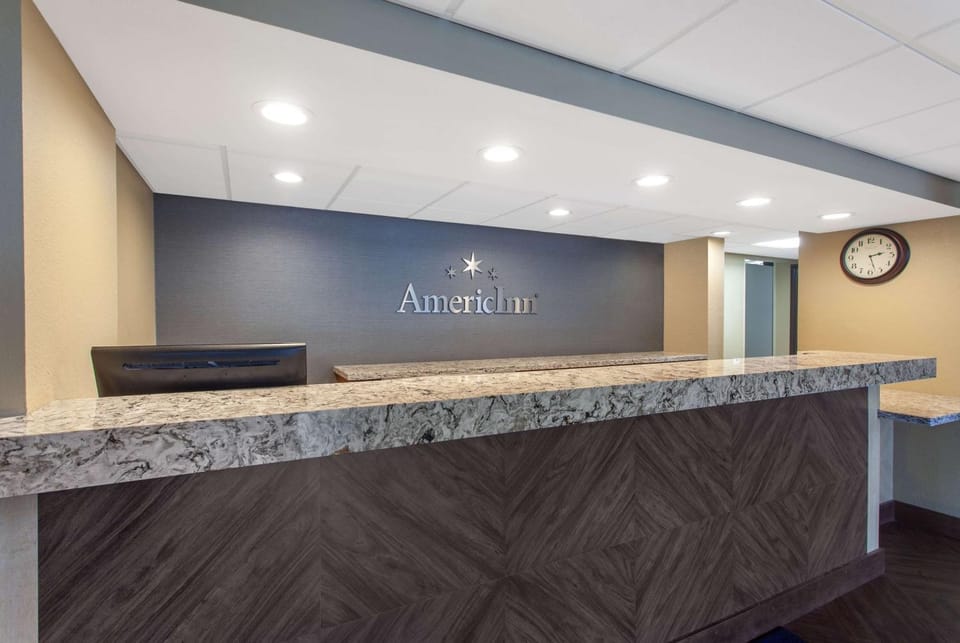 Lobby or reception, On site