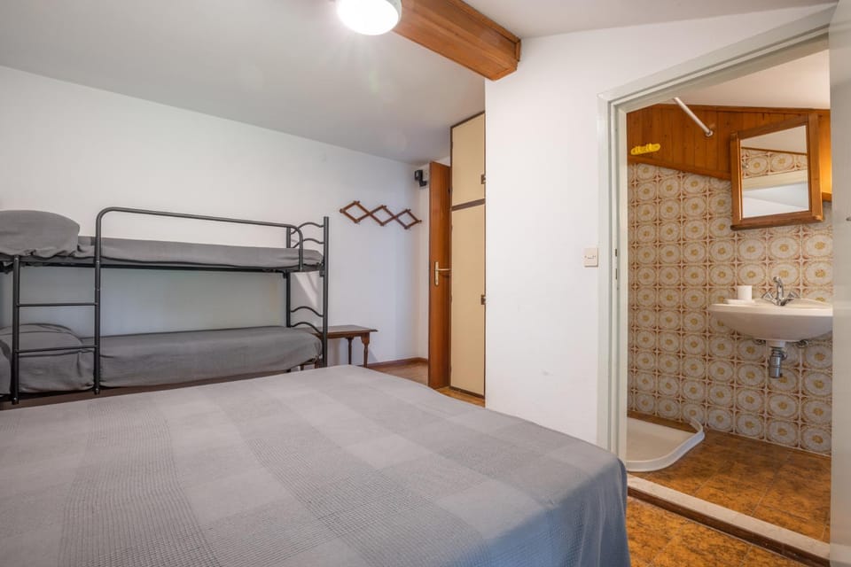 Residence Catullo Apartment hotel in Ledro