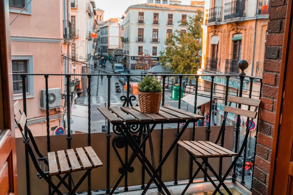 Balcony/Terrace, City view