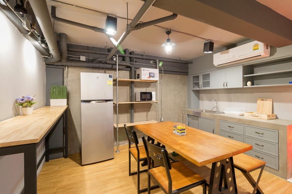 Dining area, Communal kitchen