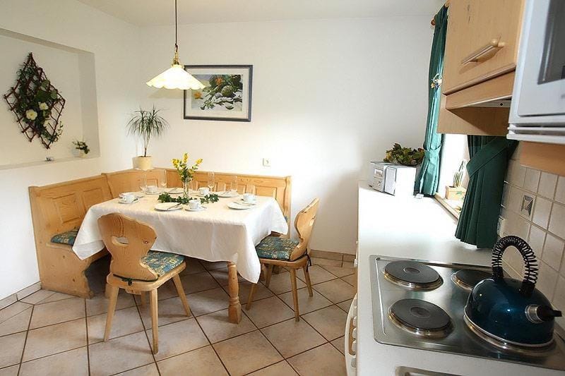 Ferienwohnungen Sunshine Stumm Farm Stay in Tyrol