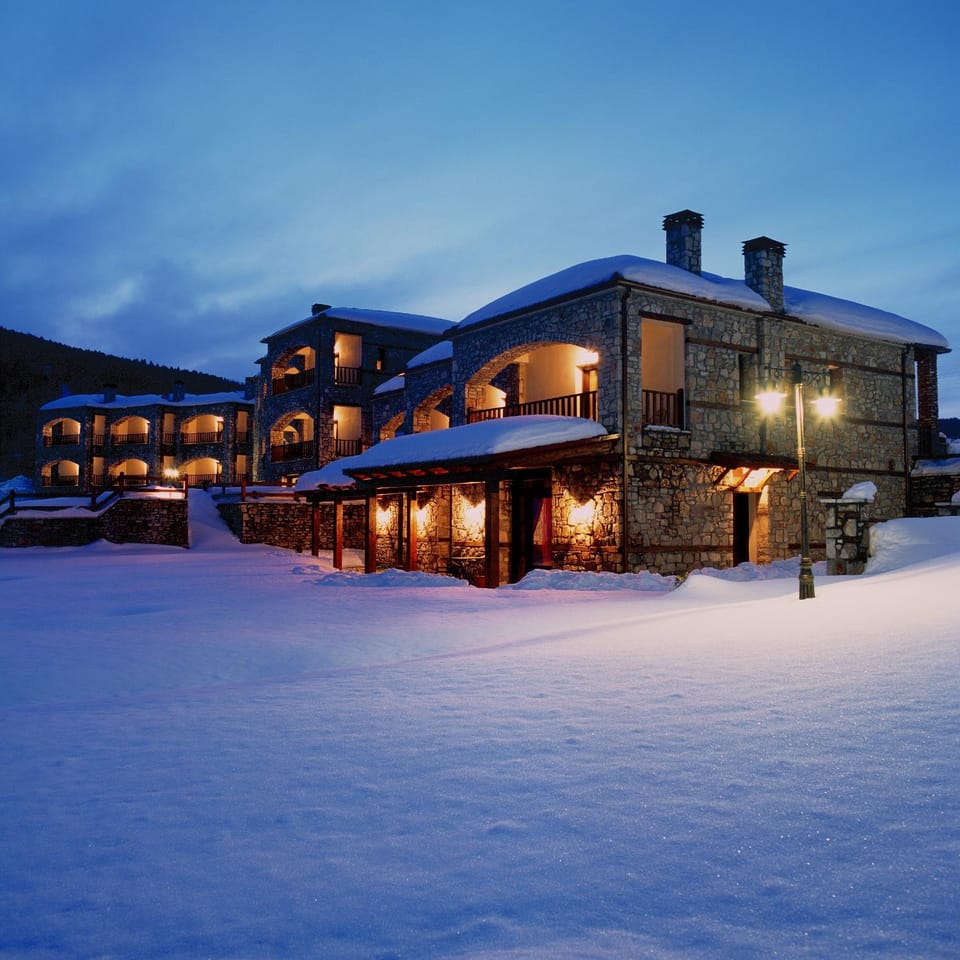 Property building, Facade/entrance, Night, Winter