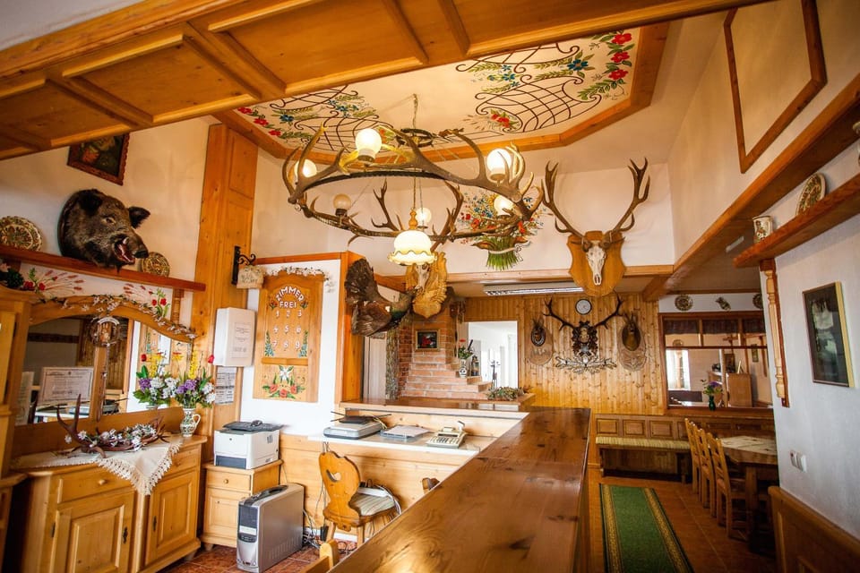 Casa Cerbului1 Bed and Breakfast in Romania