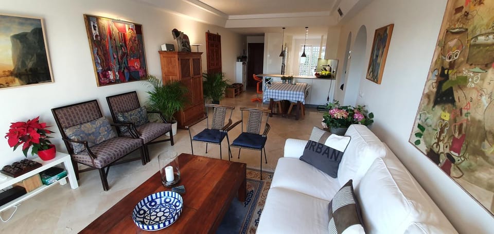 Property building, Living room, Dining area, kitchen