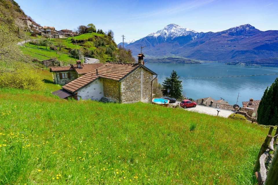 Property building, Spring, Day, Natural landscape, Bird's eye view, On site, Lake view
