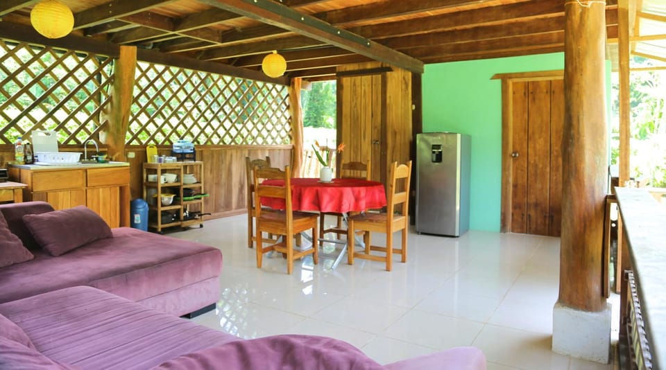 Property building, Day, Kitchen or kitchenette, Living room, Lounge or bar, Seating area, Dining area, On site