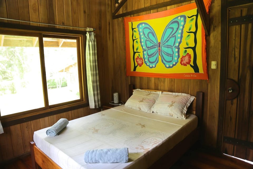 Bed, Day, Photo of the whole room, Bedroom, On site